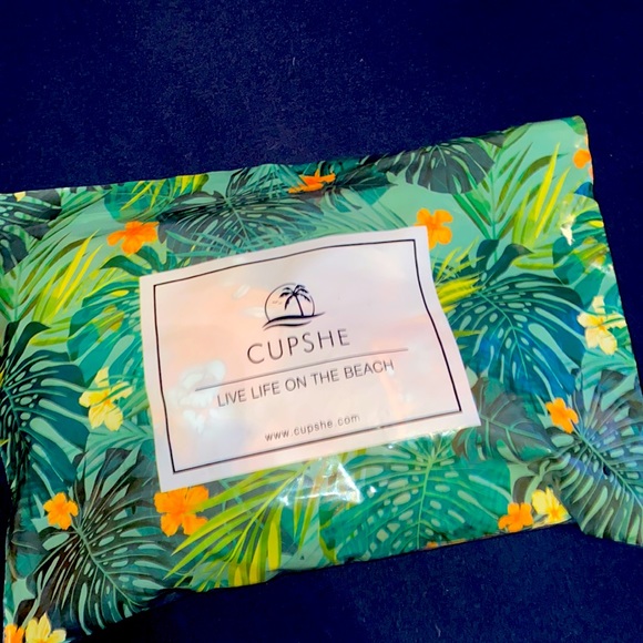 CUPSHE Floral Bikini Set - Picture 3 of 3